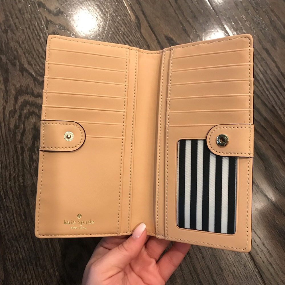 Kate Spade Wallet - Picture 3 of 6